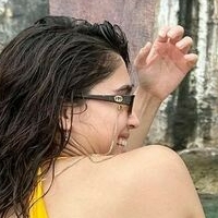 Шарварі Вагх Оголені