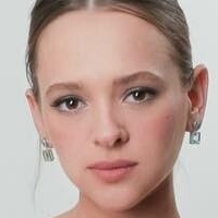 Шіра Хаас Оголені