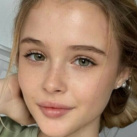 Шірлі Роуз Оголені