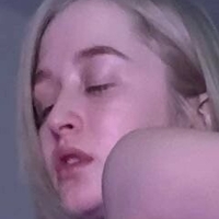 Шугар Енн Оголені