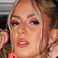 Текла Кайшаурі Оголені