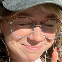 Жовта Кнопка Оголені