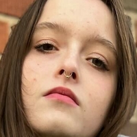 уноенгріуан Оголені