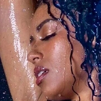 Вікторія Елліс Оголені