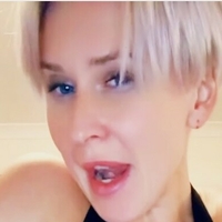 Уі Велші Оголені