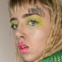 велкомтусевер Оголені