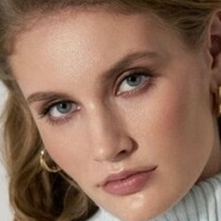 Яна Петрова Оголені