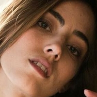 Яре Сантана Оголені