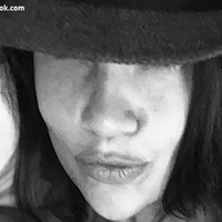 Ясмін Аморі Оголені